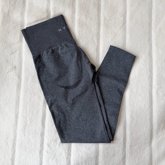 NVGTN Contour Seamless Leggings Black Speckled Size Medium - Picture 4 of 8